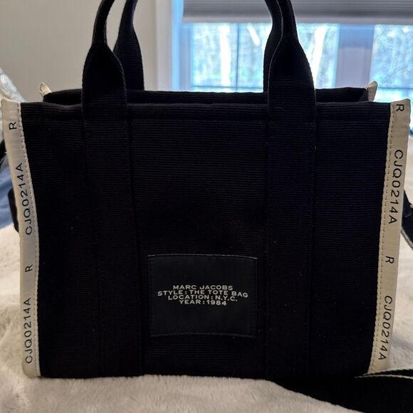 Marc Jacobs Black and Beige Tote bag crossbody - Picture 2 of 3